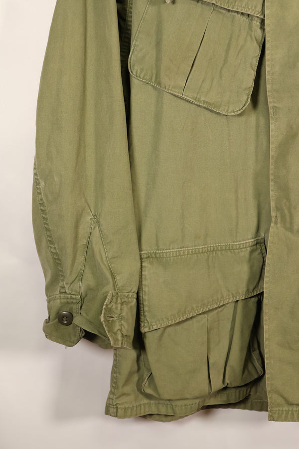 แจ็กเก็ตสนามแบบ Jungle Fatigue รุ่นที่ 3 ตามสัญญา M-R ปี 1967 – สีจางเล็กน้อย – มือสอง
