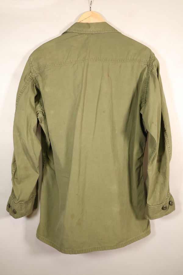 แจ็กเก็ตสนามแบบ Jungle Fatigue รุ่นที่ 3 ตามสัญญา M-R ปี 1967 – สีจางเล็กน้อย – มือสอง
