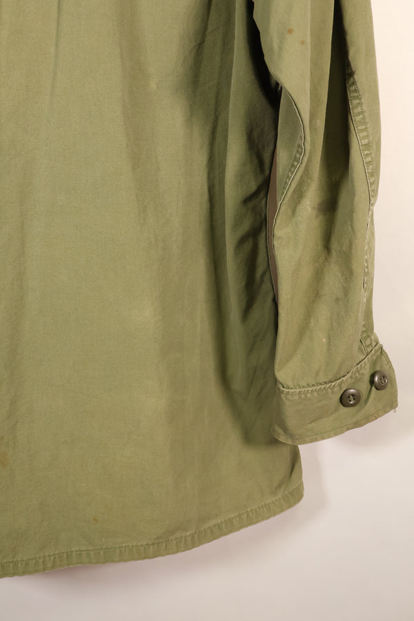 แจ็กเก็ตสนามแบบ Jungle Fatigue รุ่นที่ 3 ตามสัญญา M-R ปี 1967 – สีจางเล็กน้อย – มือสอง