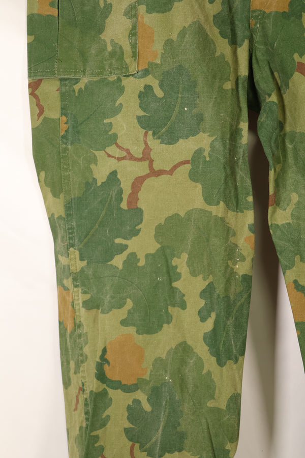 Late 1960s to early 1970s | Privately sourced | Mitchell camouflage | USMC | WWII HBT-style cut | Reversible pants | Used