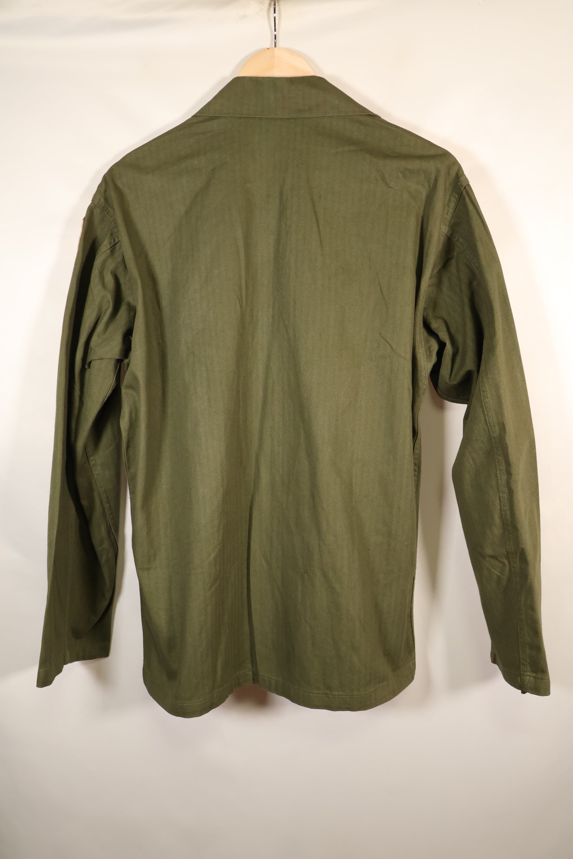 เสื้อตามสัญญาปี 1947, ขนาดเล็ก, M-1947, HBT, เสื้อใช้งานทั่วไป, มีตราติด, มือสอง