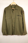 ทศวรรษ 1960, ขนาดประมาณ MEDIUM, OG-107, เสื้อยูทิลิตี้, ทรงตัดเย็บหายาก, มีแพทช์ที่ติดเพิ่มภายหลัง, มือสอง