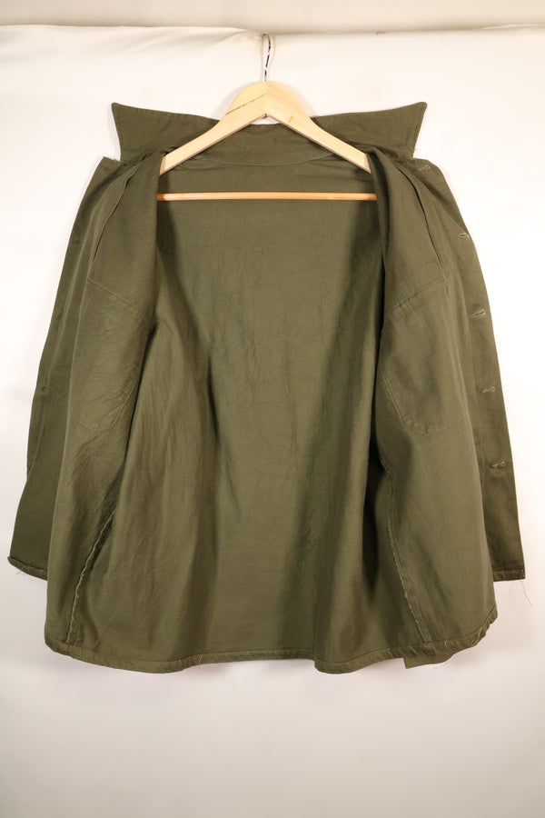 ทศวรรษ 1960, ขนาดประมาณ MEDIUM, OG-107, เสื้อยูทิลิตี้, ทรงตัดเย็บหายาก, มีแพทช์ที่ติดเพิ่มภายหลัง, มือสอง