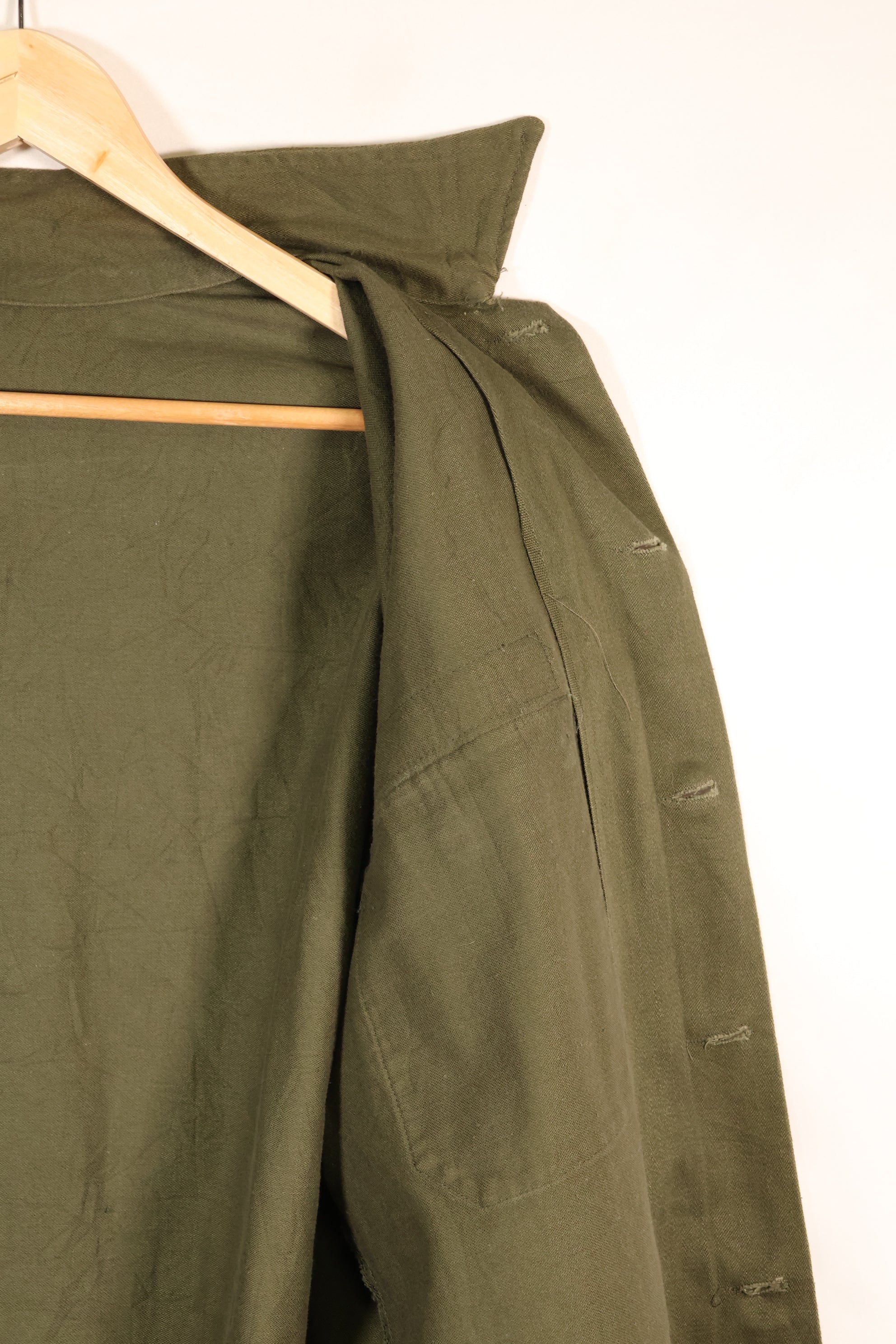 ทศวรรษ 1960, ขนาดประมาณ MEDIUM, OG-107, เสื้อยูทิลิตี้, ทรงตัดเย็บหายาก, มีแพทช์ที่ติดเพิ่มภายหลัง, มือสอง