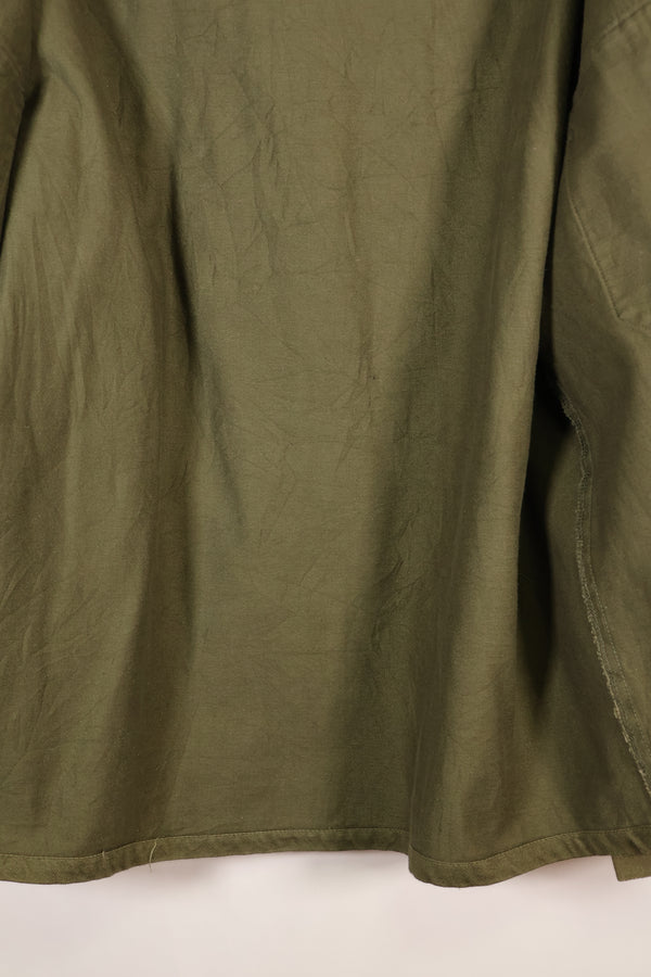 ทศวรรษ 1960, ขนาดประมาณ MEDIUM, OG-107, เสื้อยูทิลิตี้, ทรงตัดเย็บหายาก, มีแพทช์ที่ติดเพิ่มภายหลัง, มือสอง