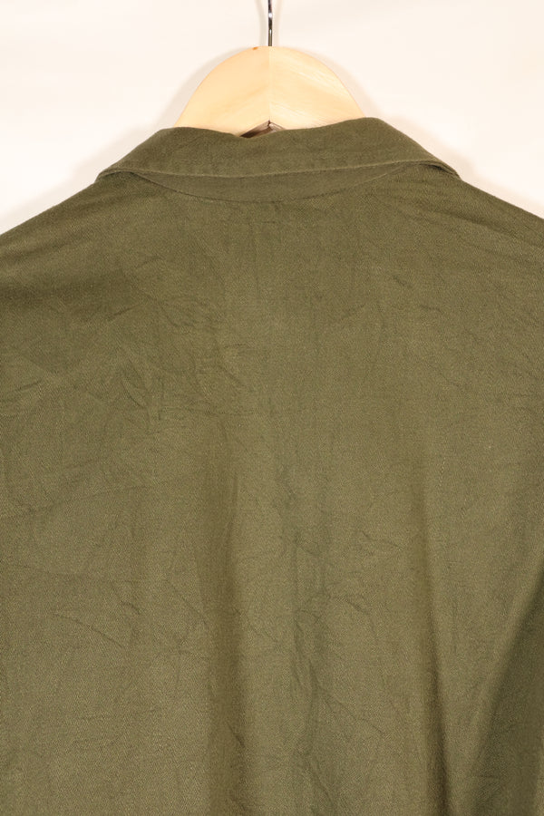 ทศวรรษ 1960, ขนาดประมาณ MEDIUM, OG-107, เสื้อยูทิลิตี้, ทรงตัดเย็บหายาก, มีแพทช์ที่ติดเพิ่มภายหลัง, มือสอง