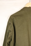 ทศวรรษ 1960, ขนาดประมาณ MEDIUM, OG-107, เสื้อยูทิลิตี้, ทรงตัดเย็บหายาก, มีแพทช์ที่ติดเพิ่มภายหลัง, มือสอง