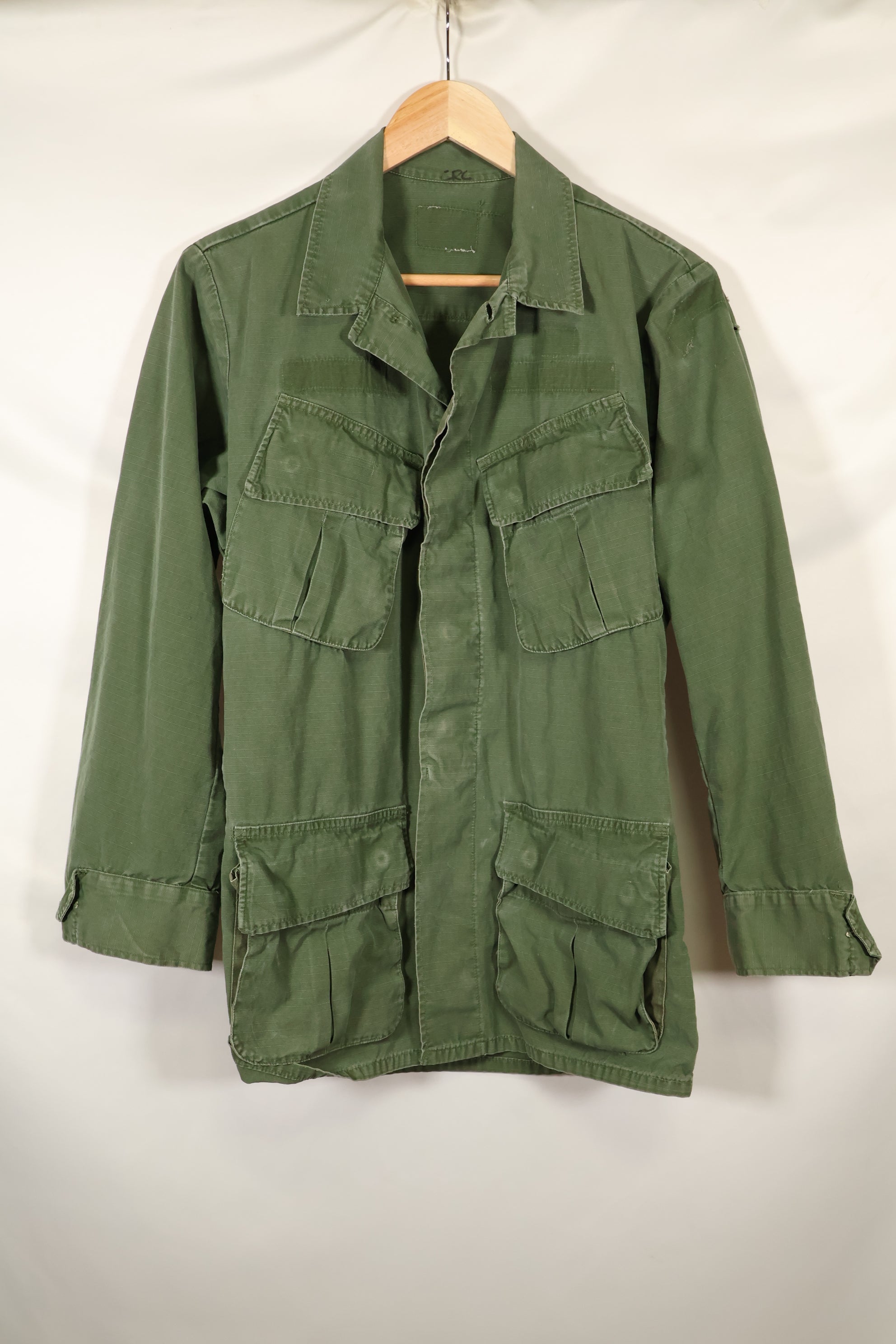 circa 1967-68 size unknown 4th model jungle fatigues jacket, used, released by a movie company.