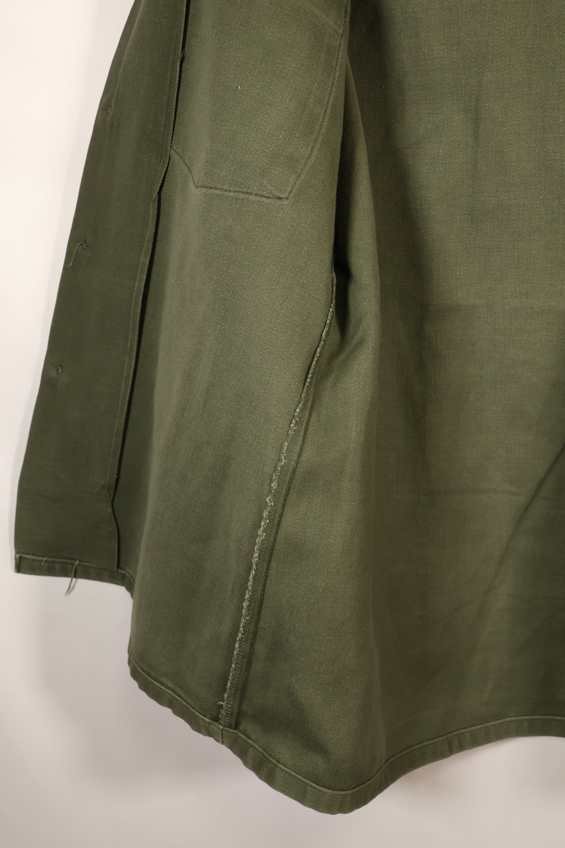 สัญญาปี 1972, 15 1/2 x 33, OG-107, เสื้อใช้งานทั่วไป, มีแพทช์, มือสอง