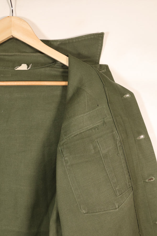 สัญญาปี 1972, 15 1/2 x 33, OG-107, เสื้อใช้งานทั่วไป, มีแพทช์, มือสอง