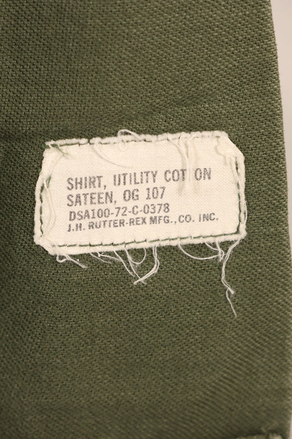 สัญญาปี 1972, 15 1/2 x 33, OG-107, เสื้อใช้งานทั่วไป, มีแพทช์, มือสอง