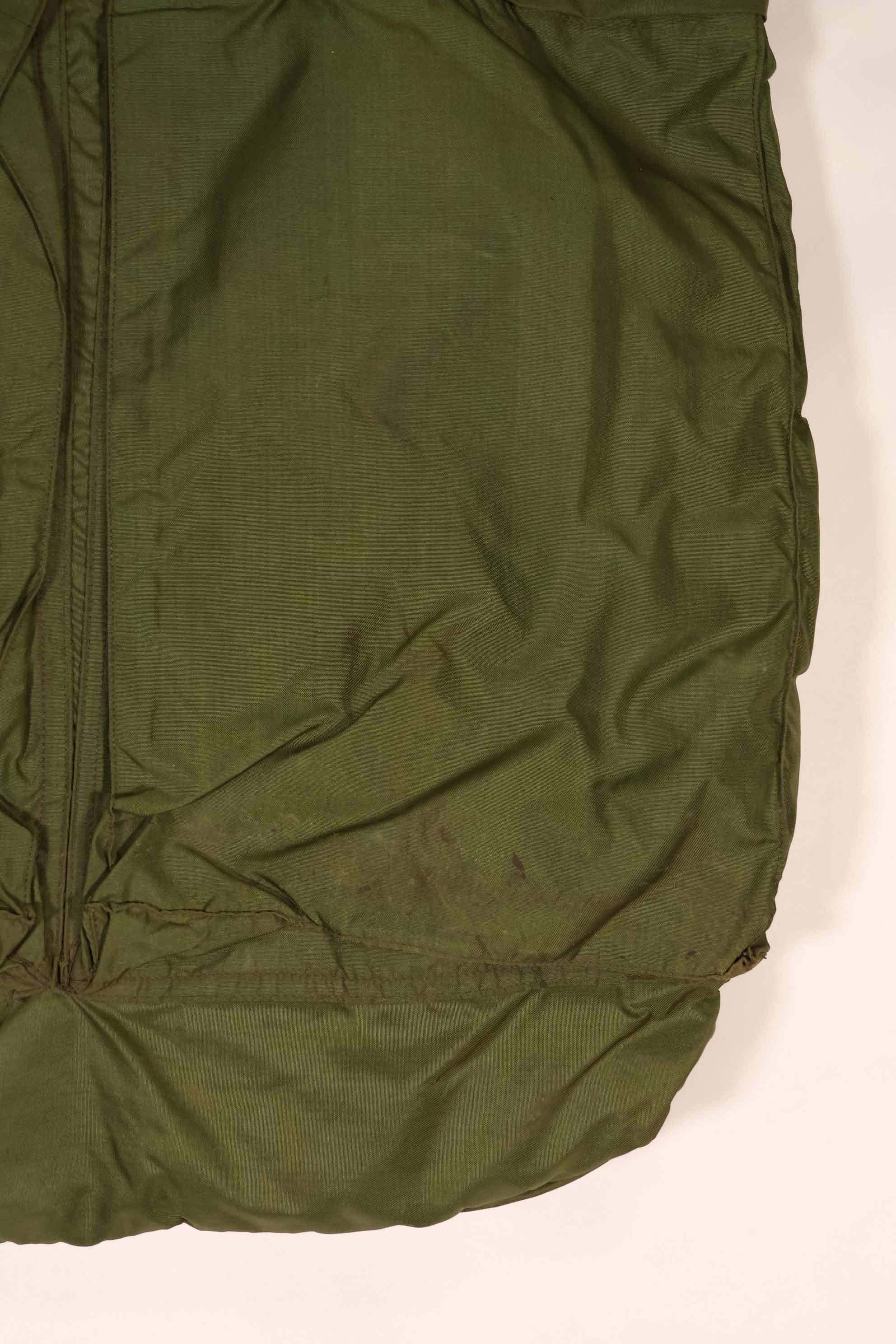 Real 1970 U.S. Army helmet bag, ERDL camouflage lining, rare, used.