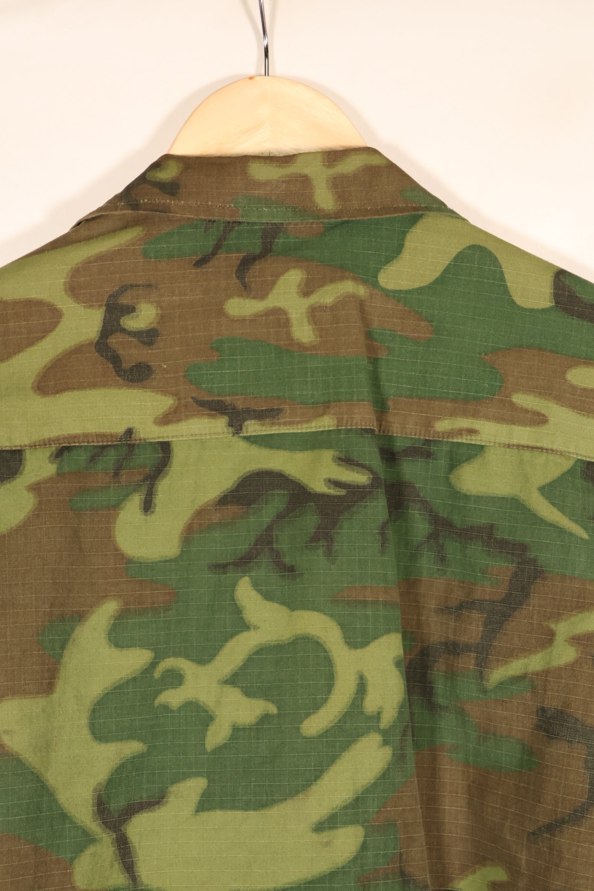 1969 Contract, M-R, U.S. Army ERDL Green Leaf Camo, Jungle Fatigue Jacket, Used