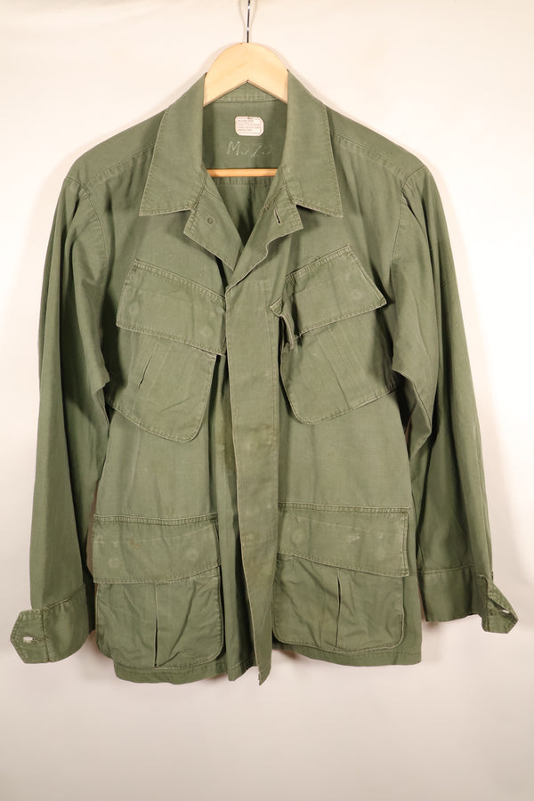 แจ็กเก็ตทหารแบบ Jungle Fatigue รุ่น M-S รุ่นที่ 4 ปี 1969 – สีจางเล็กน้อย – มือสอง
