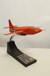 チャック・イエーガー空軍准将　直筆サイン入り　X-1 有人航空機模型　中古品