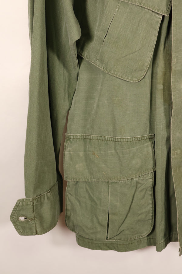 แจ็กเก็ตทหารแบบ Jungle Fatigue รุ่น M-S รุ่นที่ 4 ปี 1969 – สีจางเล็กน้อย – มือสอง
