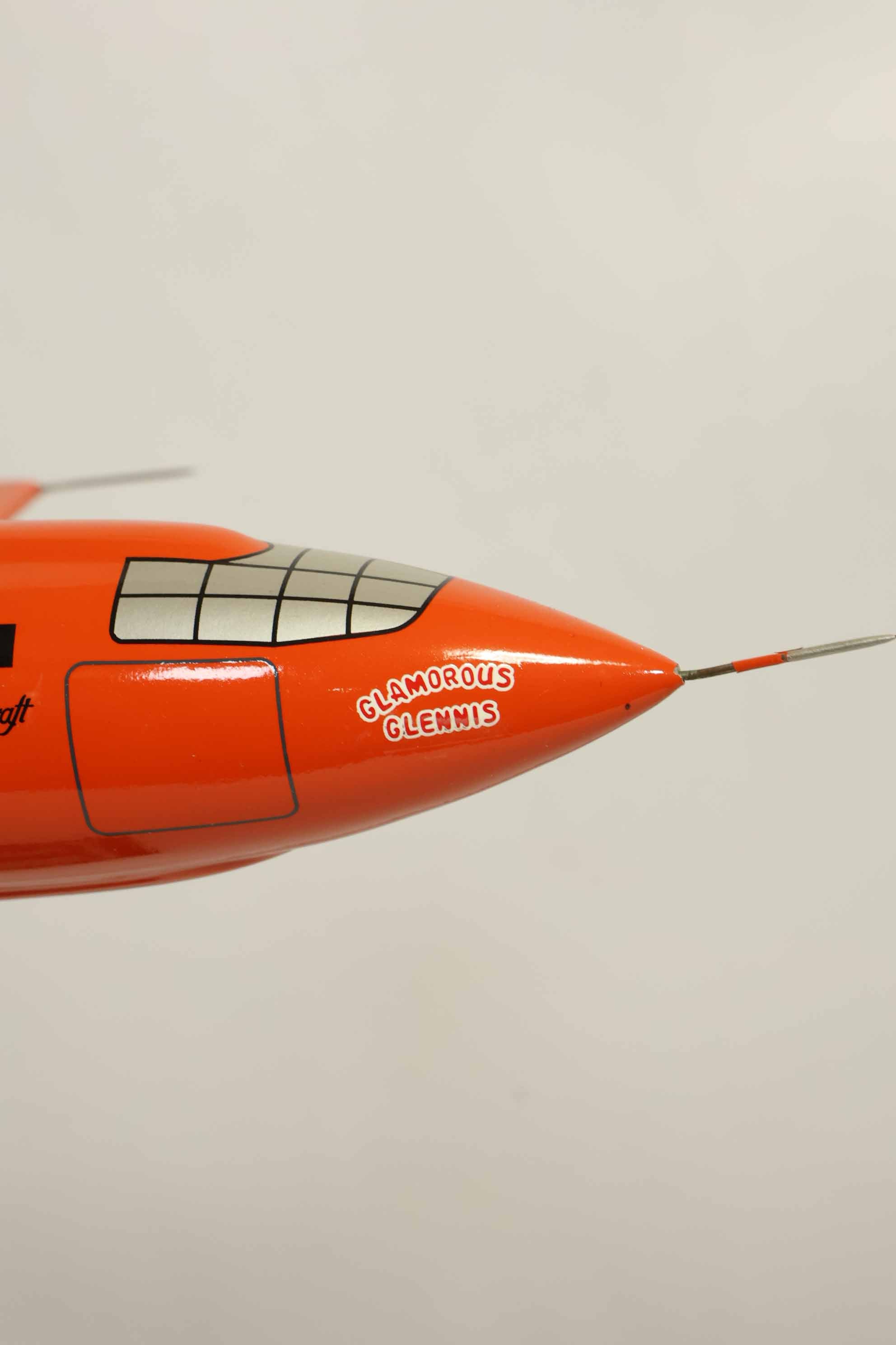 チャック・イエーガー空軍准将　直筆サイン入り　X-1 有人航空機模型　中古品