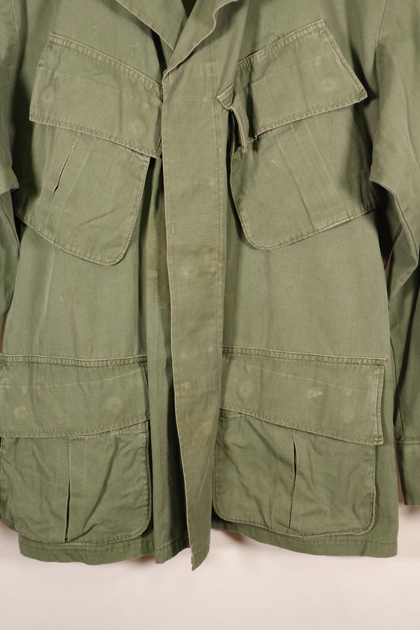 แจ็กเก็ตทหารแบบ Jungle Fatigue รุ่น M-S รุ่นที่ 4 ปี 1969 – สีจางเล็กน้อย – มือสอง