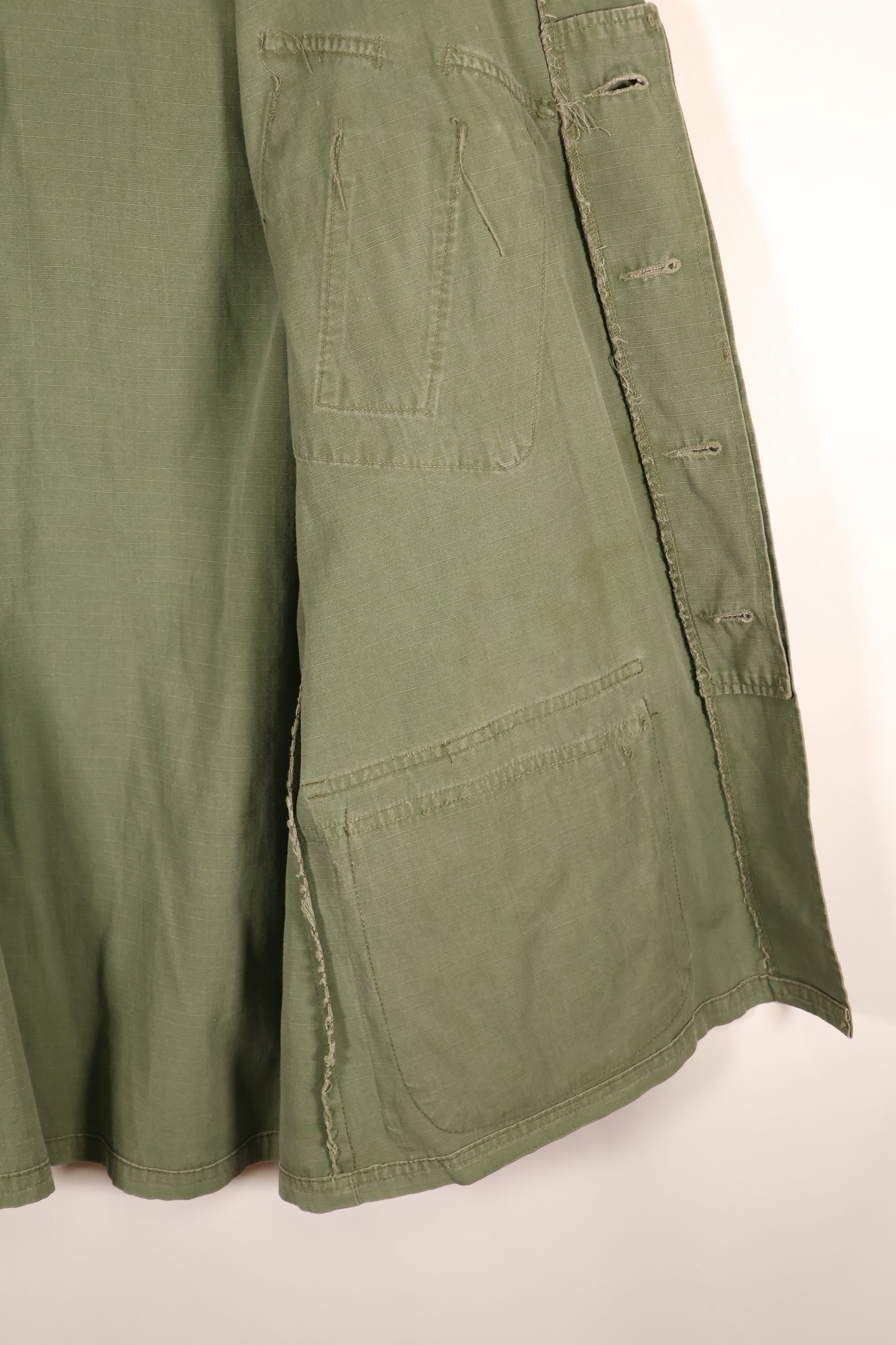 แจ็กเก็ตทหารแบบ Jungle Fatigue รุ่น M-S รุ่นที่ 4 ปี 1969 – สีจางเล็กน้อย – มือสอง