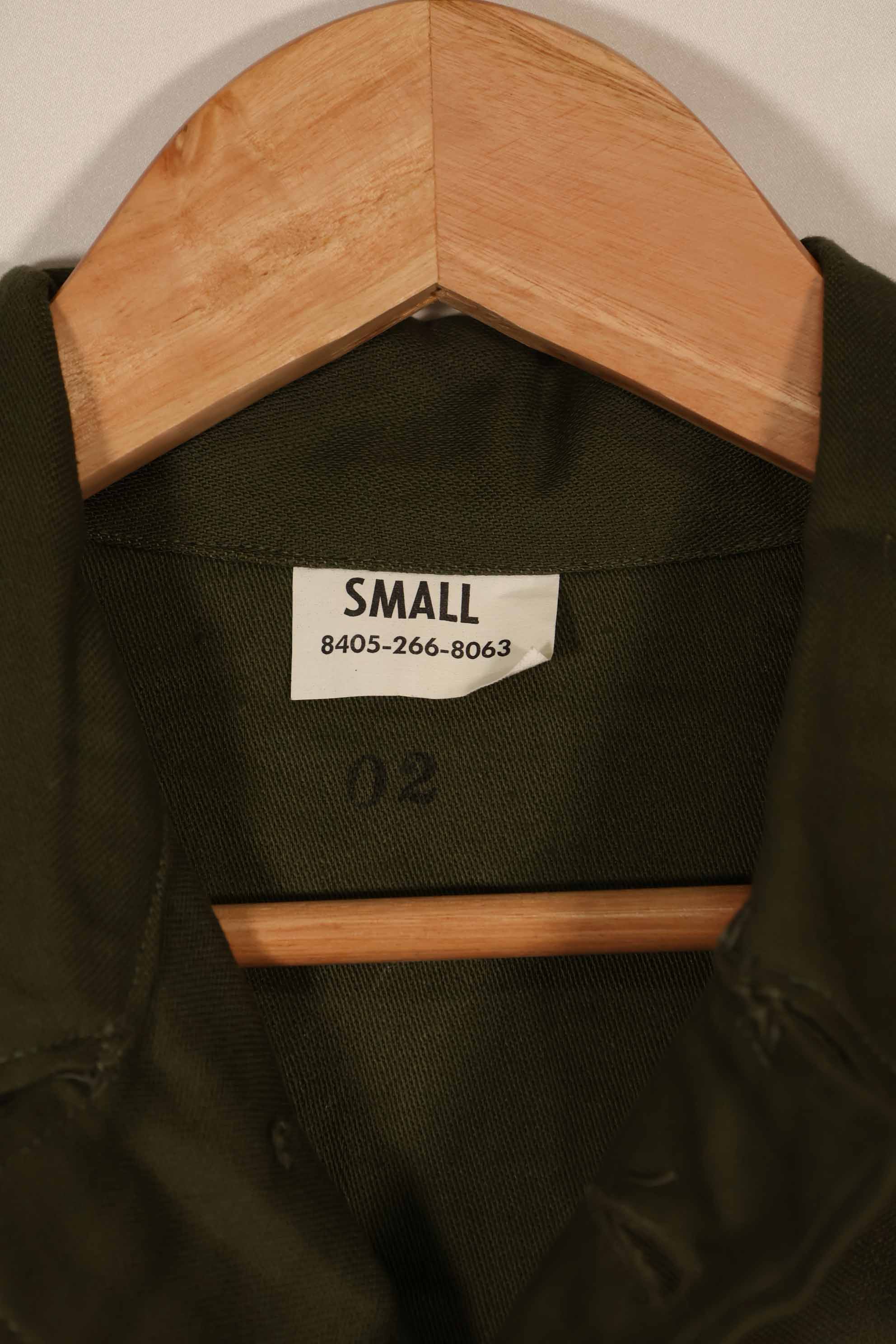 เสื้อเชิ้ต OG-107 Utility ของกองทัพสหรัฐฯ ปี 1960 ของแท้ ไซส์เล็ก สินค้าหมดสต็อก