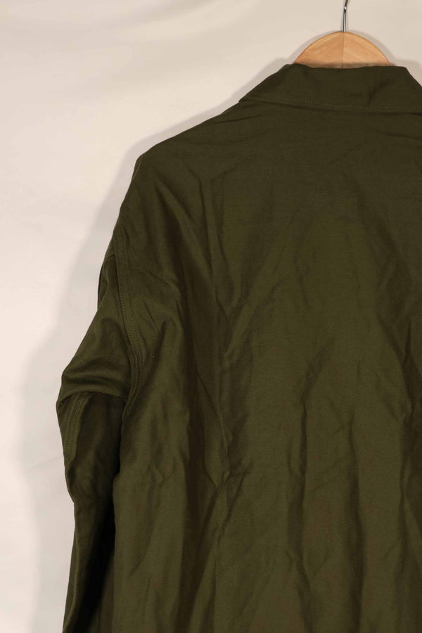 เสื้อเชิ้ต OG-107 Utility ของกองทัพสหรัฐฯ ปี 1960 ของแท้ ไซส์เล็ก สินค้าหมดสต็อก