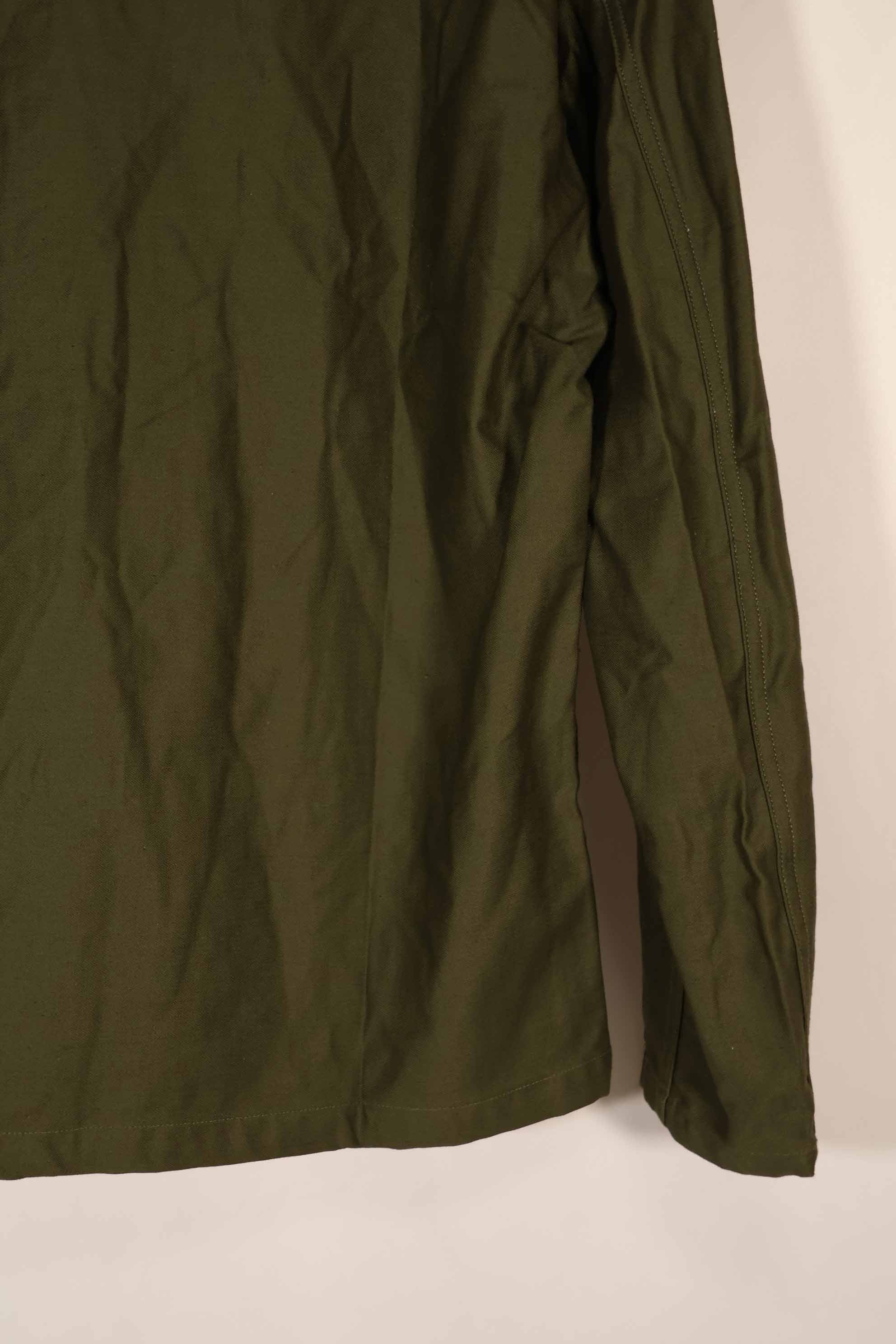 เสื้อเชิ้ต OG-107 Utility ของกองทัพสหรัฐฯ ปี 1960 ของแท้ ไซส์เล็ก สินค้าหมดสต็อก