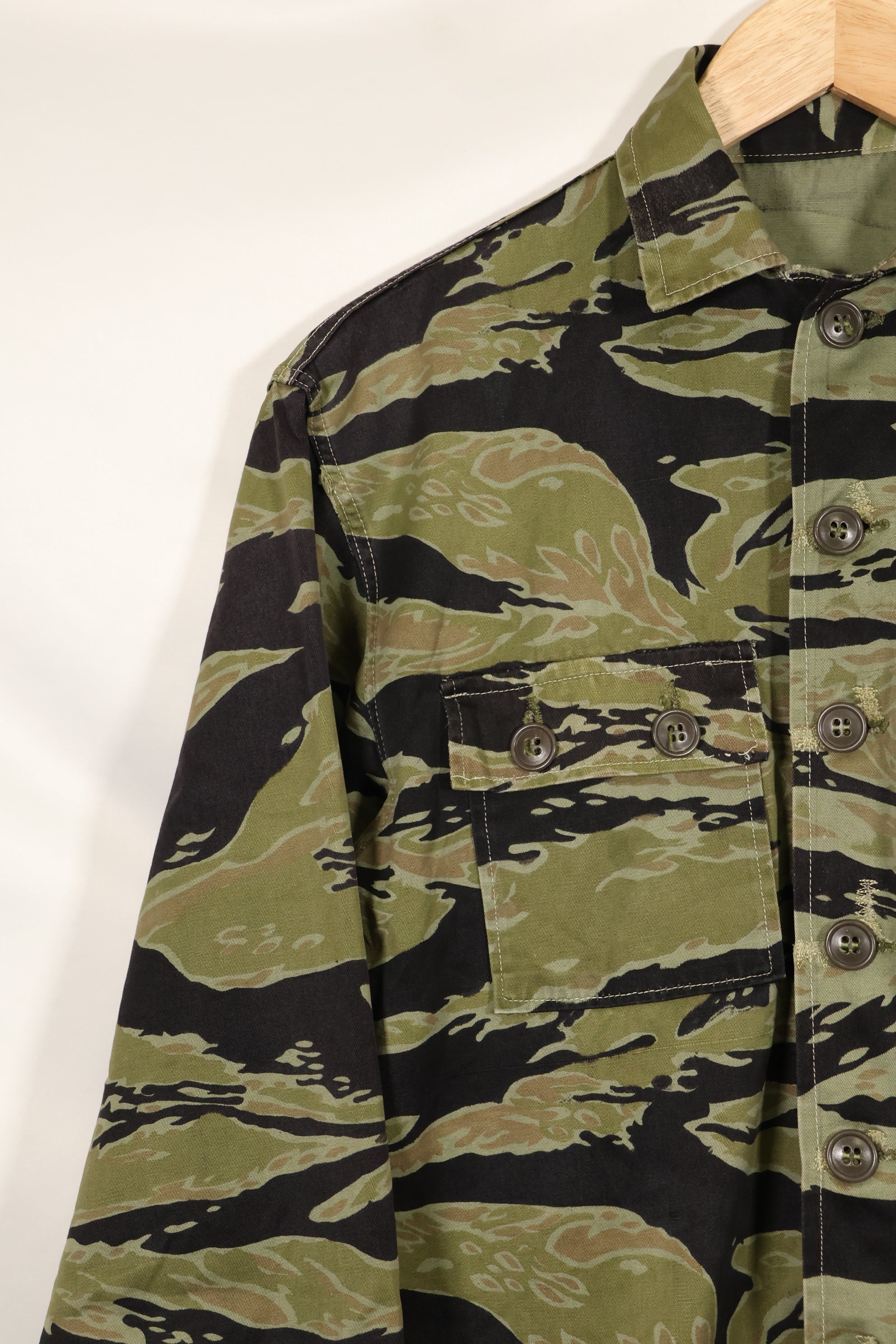 実物　レイトウォーパターン　タイガーストライプ　シャツ　ヘビーウェイト生地　状態良い