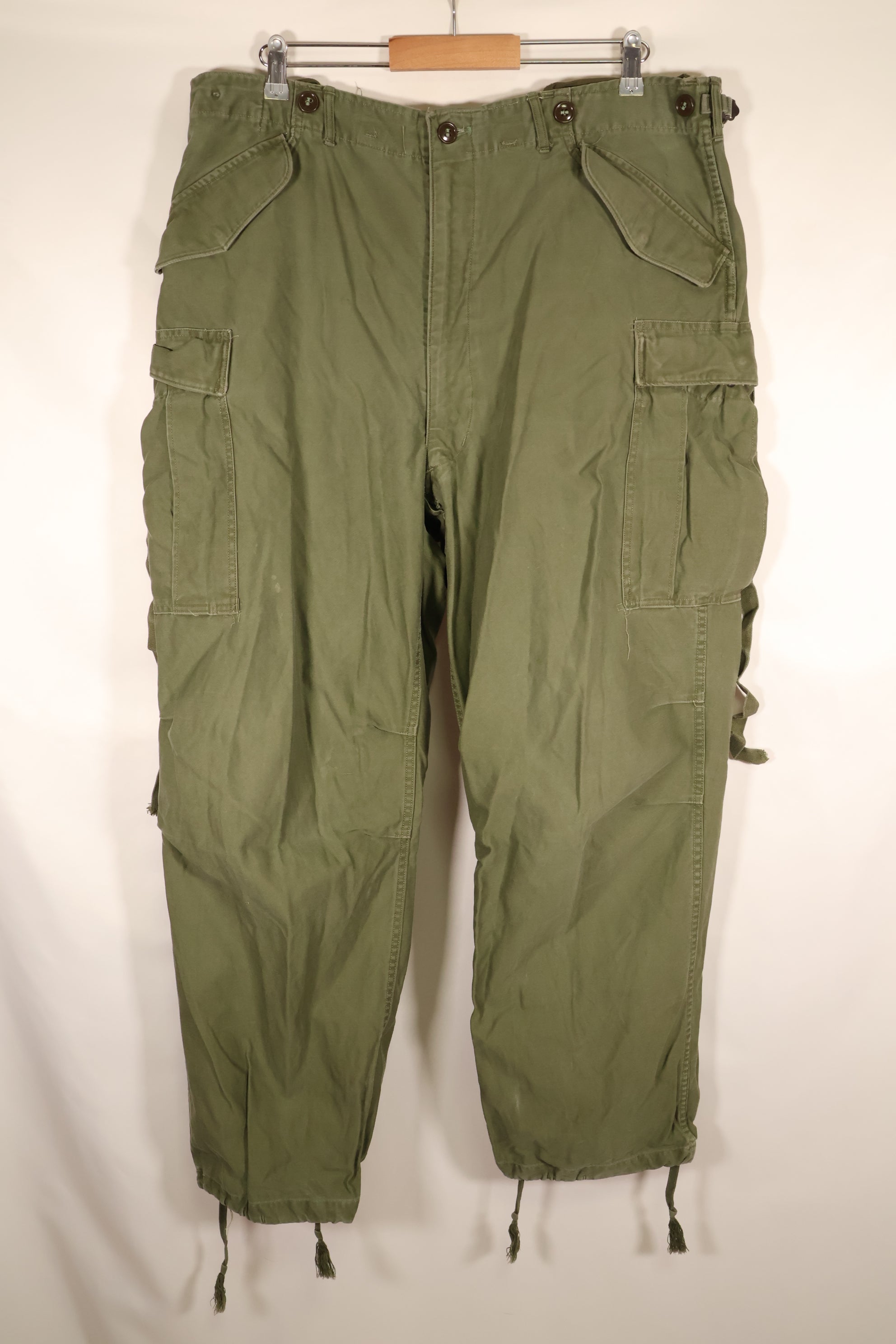 ทศวรรษ 1950, L-L, กองทัพสหรัฐฯ, กางเกงสนาม M-1951, สีซีด, มือสอง