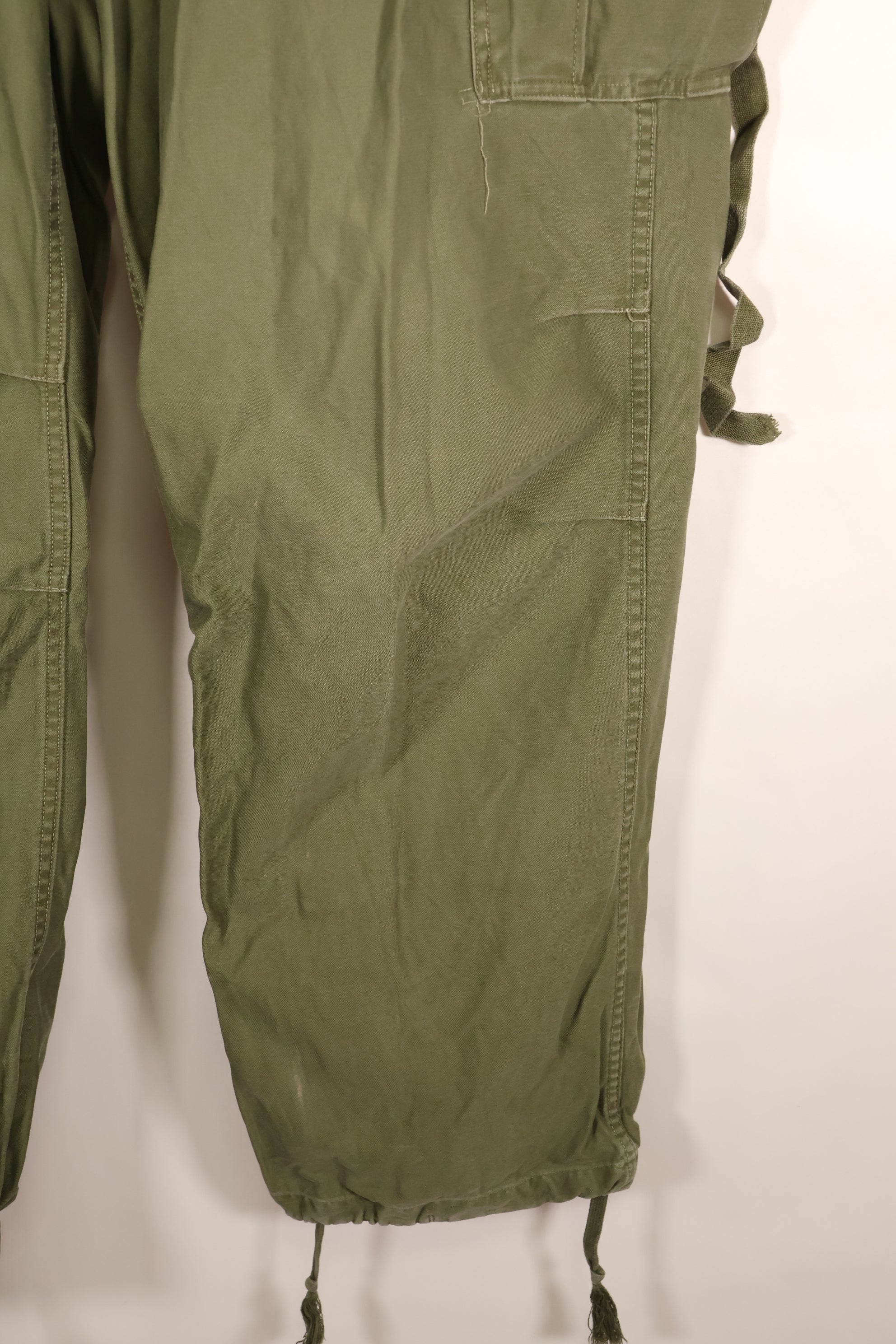 ทศวรรษ 1950, L-L, กองทัพสหรัฐฯ, กางเกงสนาม M-1951, สีซีด, มือสอง
