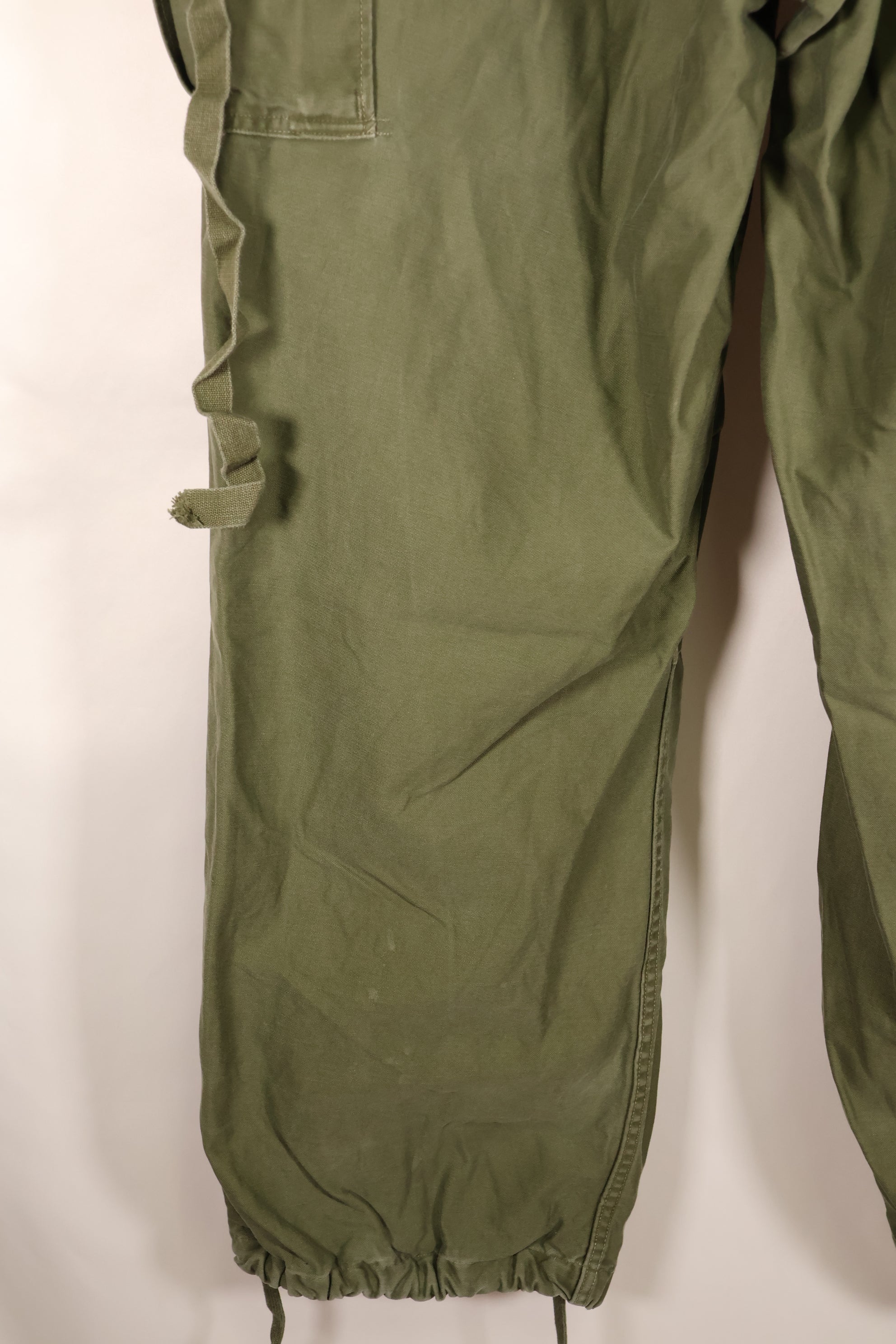ทศวรรษ 1950, L-L, กองทัพสหรัฐฯ, กางเกงสนาม M-1951, สีซีด, มือสอง