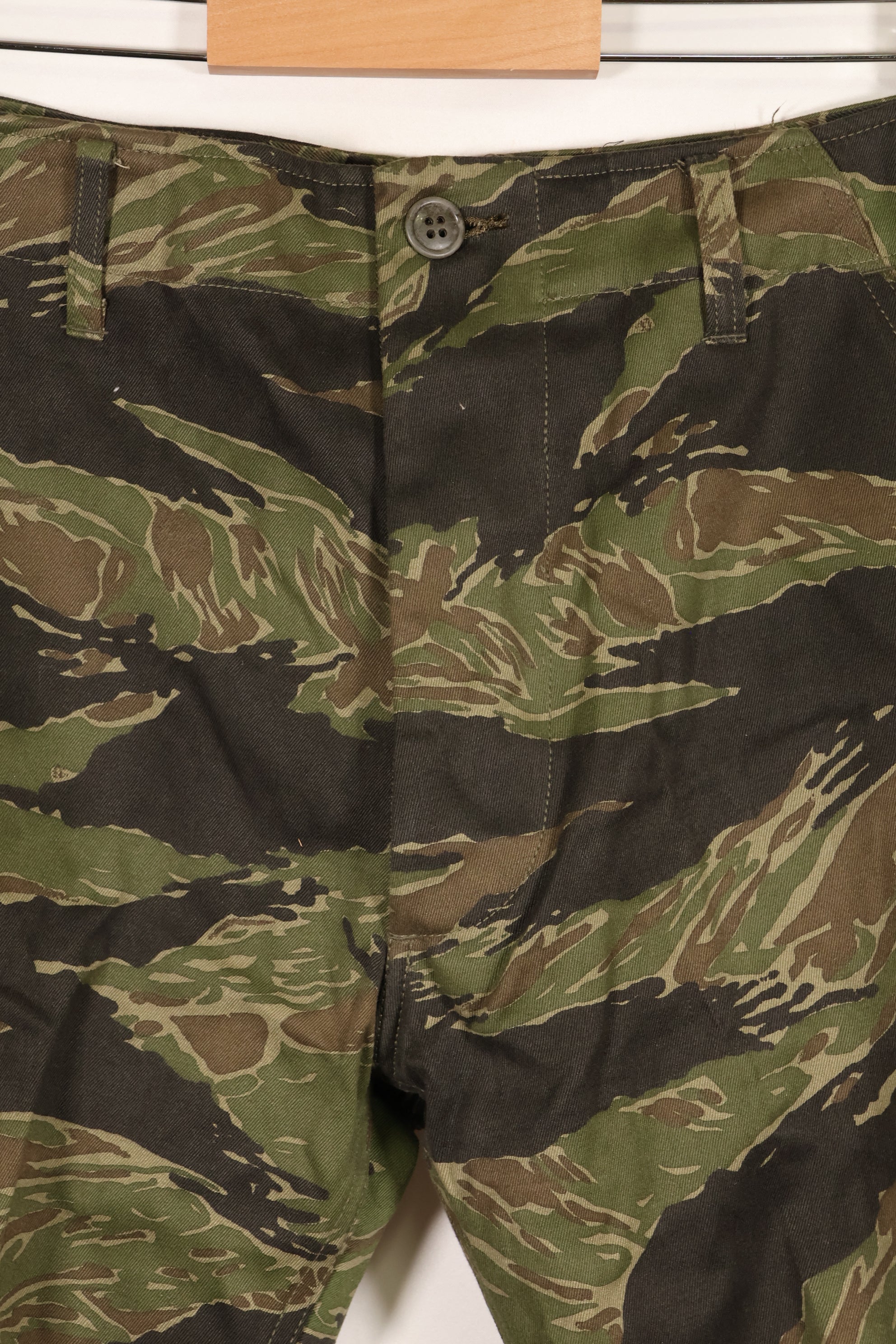 1970年代　DAJB09 契約タグ付き　日本製　タイガーストライプ　上下セット　未使用品　