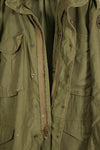 เสื้อแจ็คเก็ตสนาม M-S M65 รุ่นที่ 3 ปี 1974 มือสอง สีซีด มีแผ่นปะ
