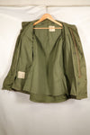 เสื้อแจ็คเก็ตสนาม M-S M65 รุ่นที่ 3 ปี 1974 มือสอง สีซีด มีแผ่นปะ