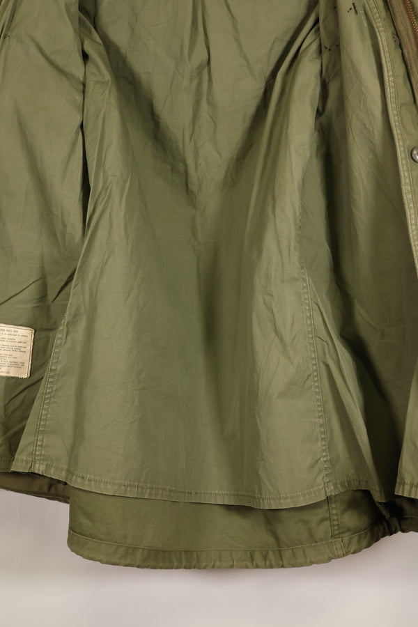 เสื้อแจ็คเก็ตสนาม M-S M65 รุ่นที่ 3 ปี 1974 มือสอง สีซีด มีแผ่นปะ