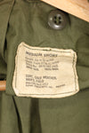 เสื้อแจ็คเก็ตสนาม M-S M65 รุ่นที่ 3 ปี 1974 มือสอง สีซีด มีแผ่นปะ
