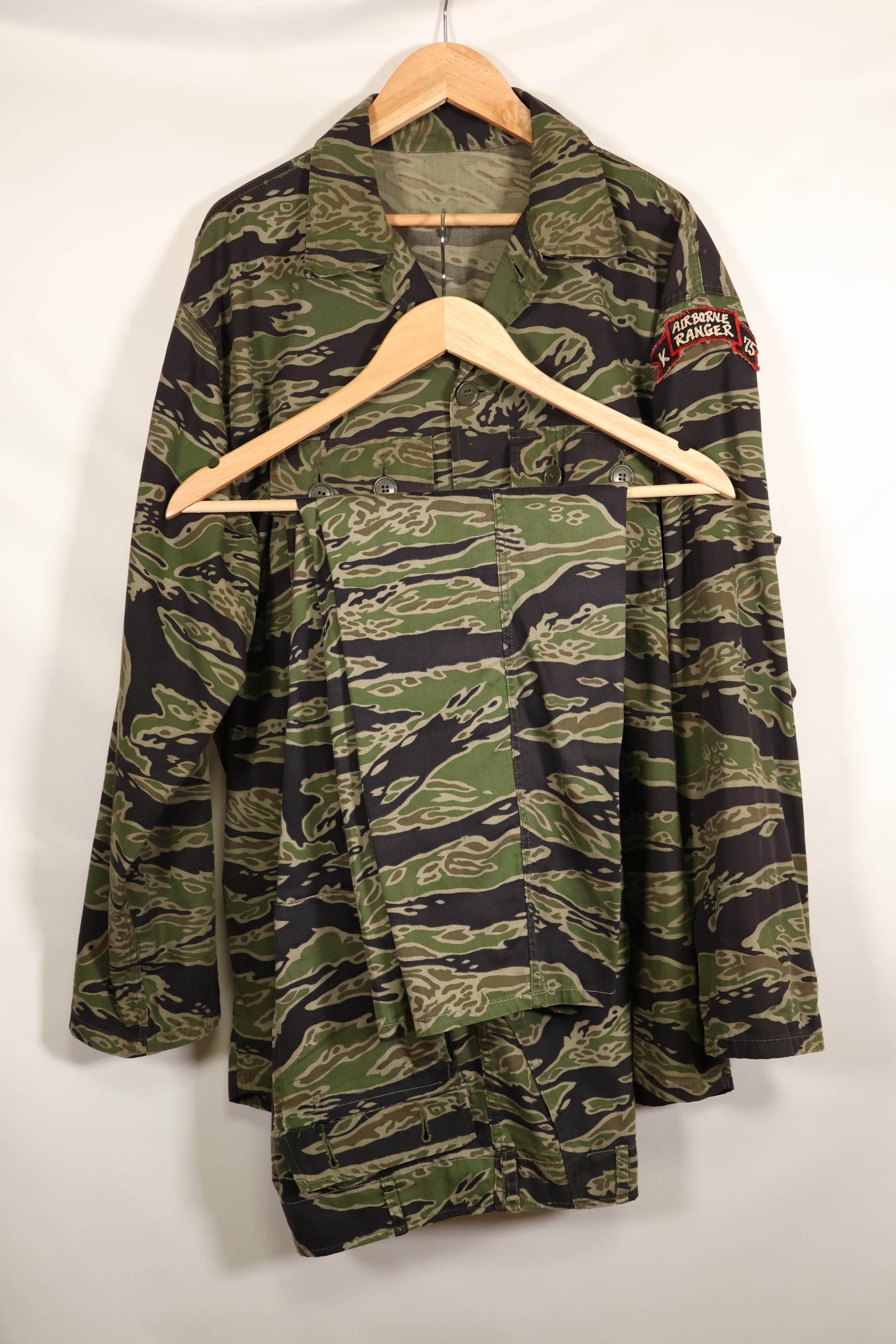 1969-70 Ex-LRRP Soldier 75th Ranger Late Water Tiger Stripe Set, Veteran's Release