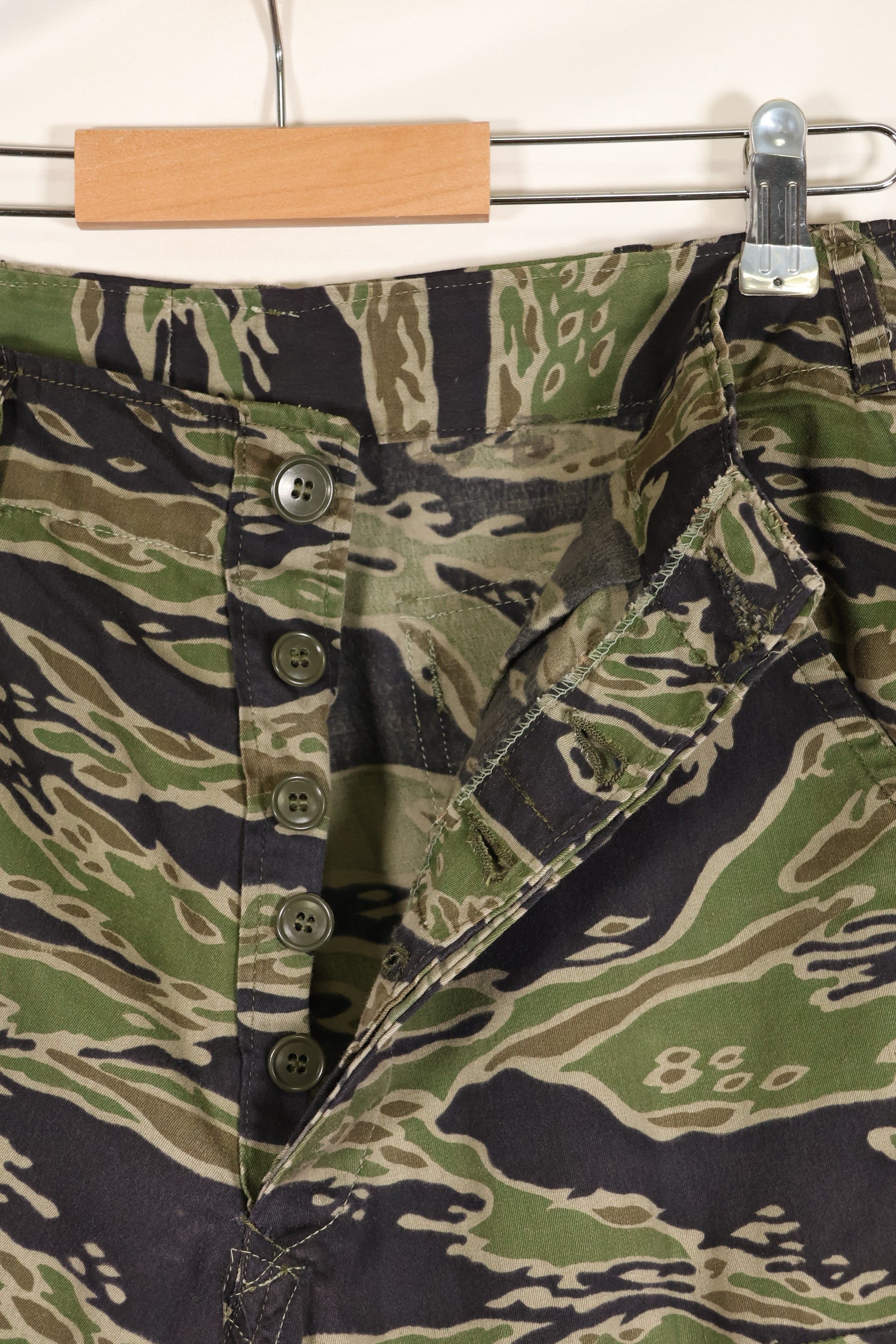 1969-70 Ex-LRRP Soldier 75th Ranger Late Water Tiger Stripe Set, Veteran's Release