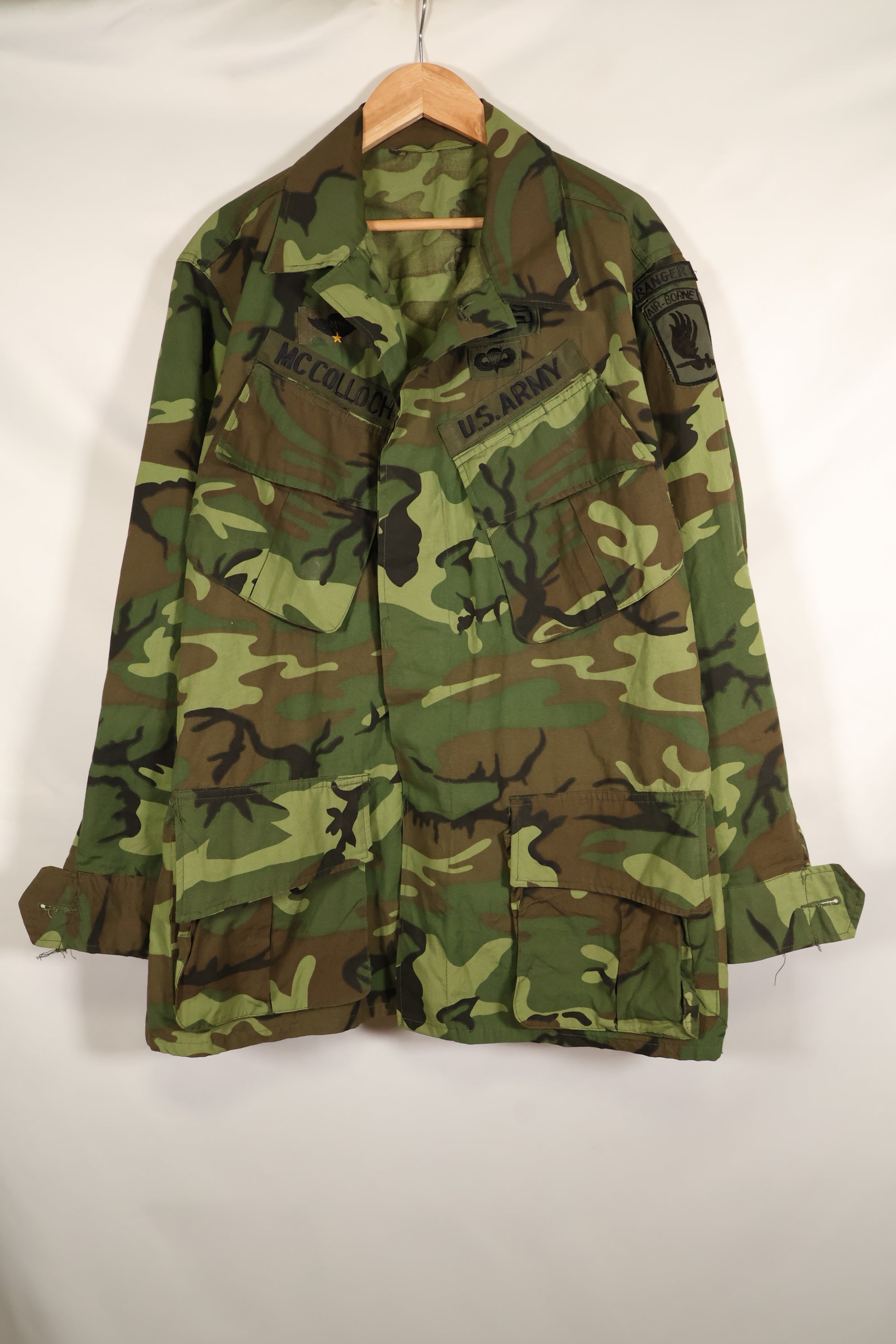Circa 1966–67 | Estimated M-R | ERDL | Non-ripstop | Early print | Jungle fatigue jacket | Used