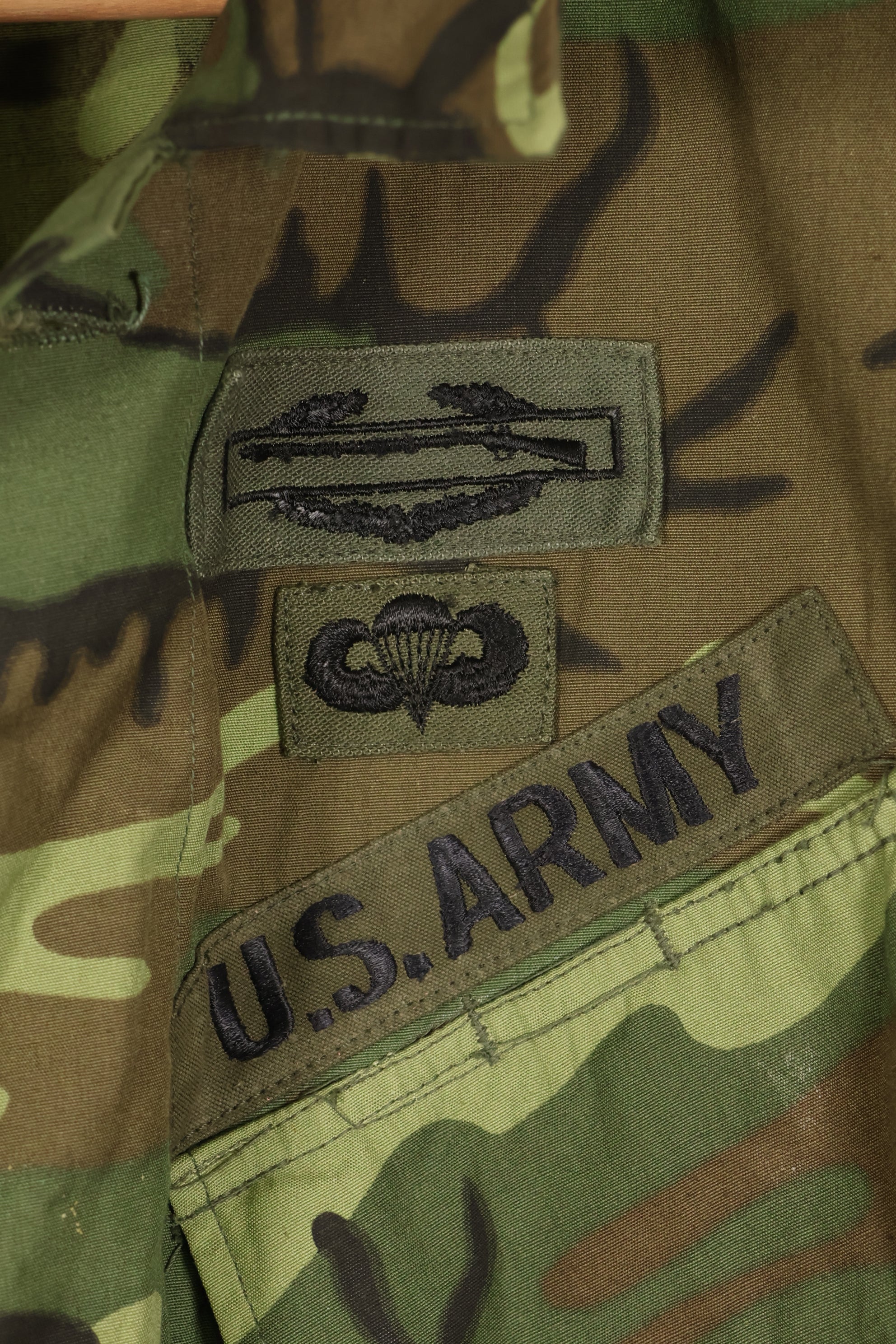 Circa 1966–67 | Estimated M-R | ERDL | Non-ripstop | Early print | Jungle fatigue jacket | Used