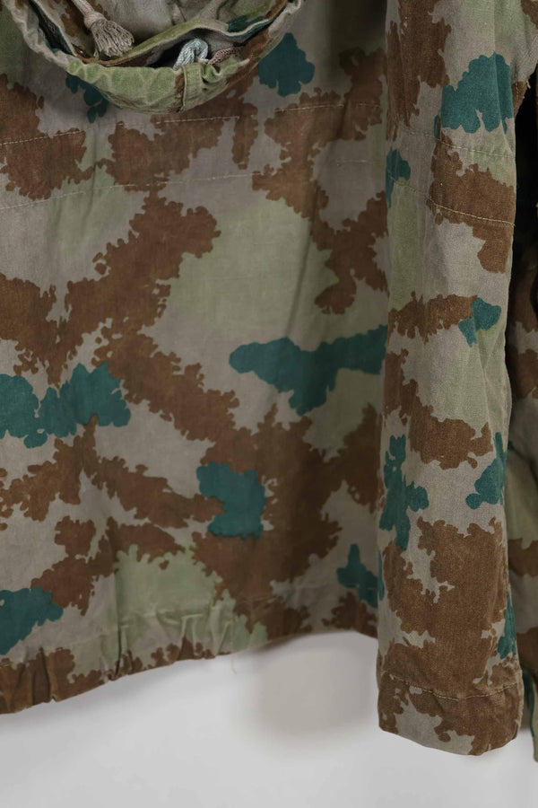 1960 East German Army NVA M58 Flächentarn sniper smock in blumentern camouflage, used.