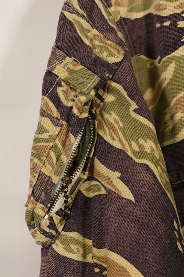 実物　レイトウォーパターン　USサイズ　タイガーストライプ　シャツ　ポケット改造あり　中古品