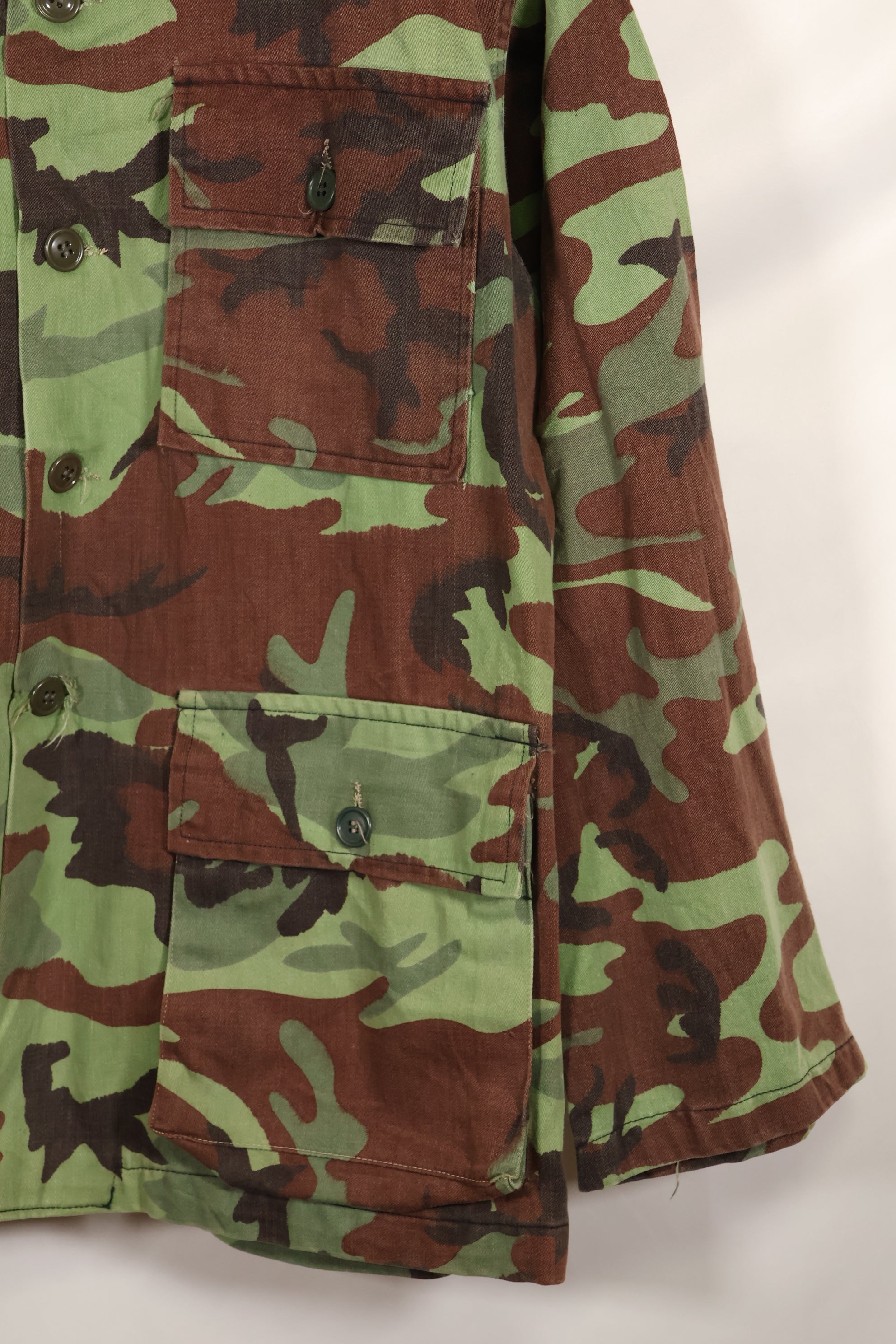 1960s US Army Advisor ARVN BDQ Ranger Shirt 4 Pockets Leaf Camouflage Shirt Used