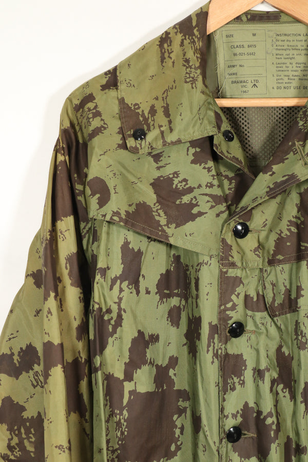 実物　1967年製　オーストラリア軍　レインコート　中古品　退色あり　使用感あり