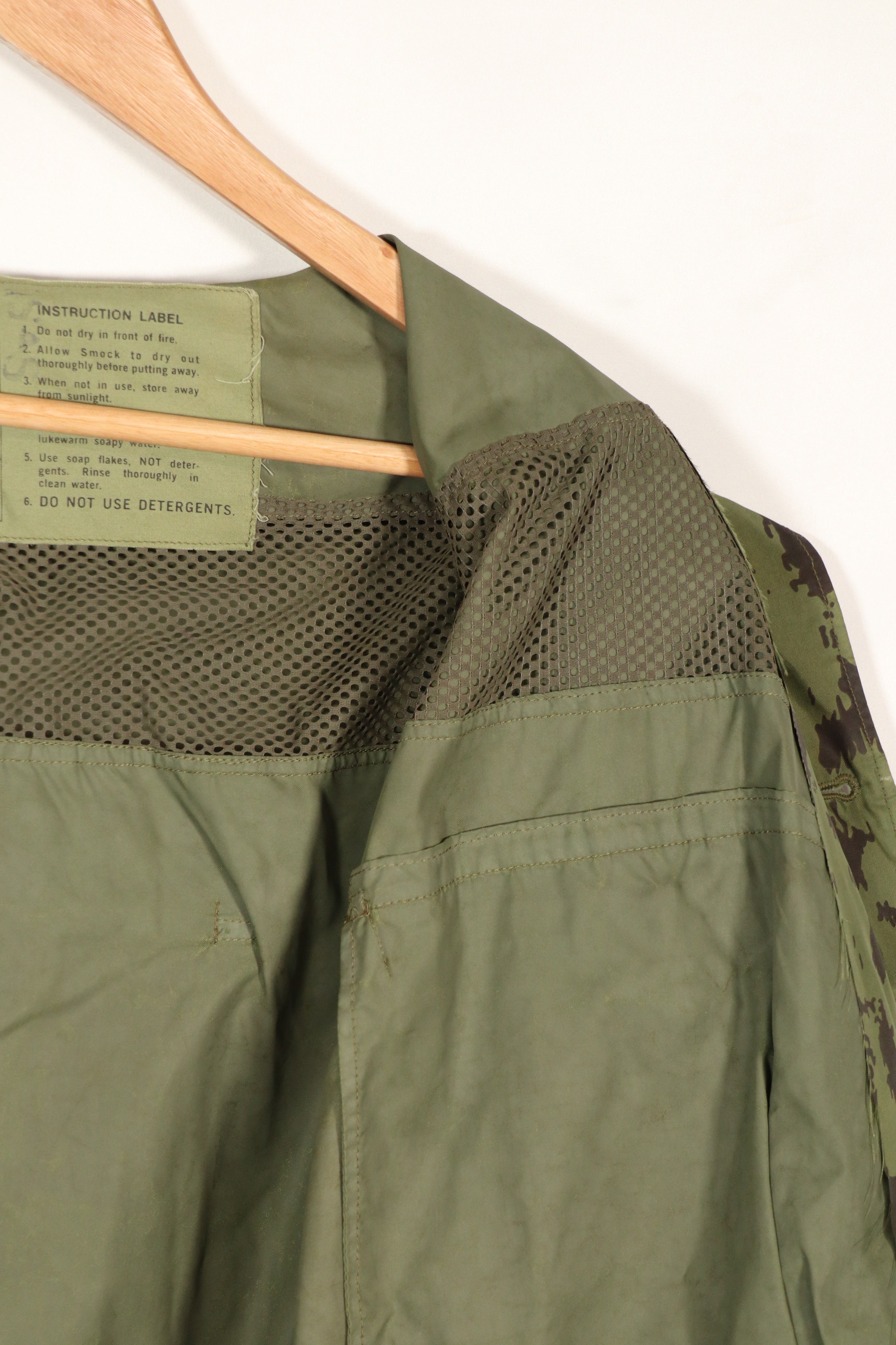 実物　1967年製　オーストラリア軍　レインコート　中古品　退色あり　使用感あり