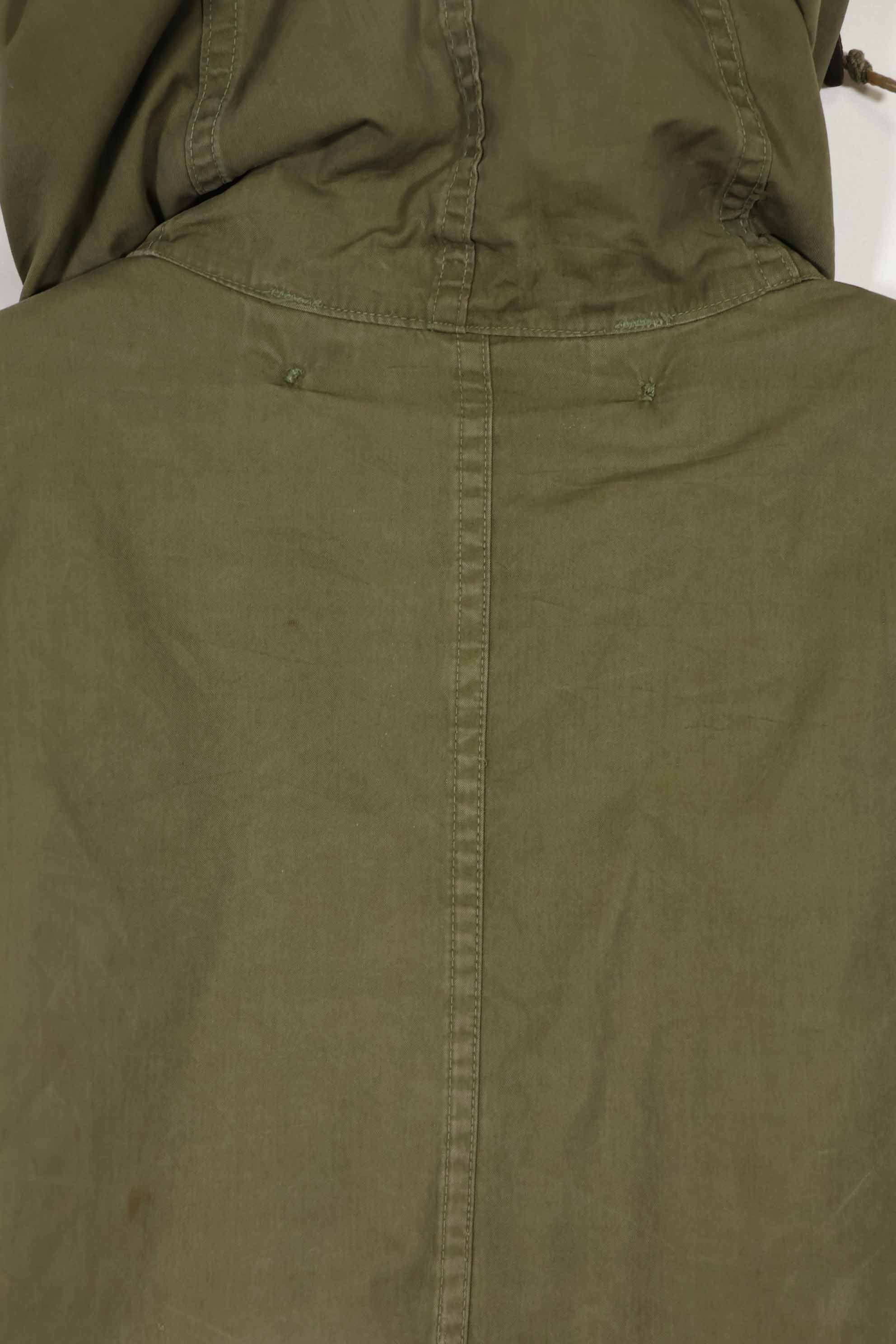 ชุดเปลือกและซับใน M51 Field Parka ของกองทัพสหรัฐฯ มือสองจากยุค 1950