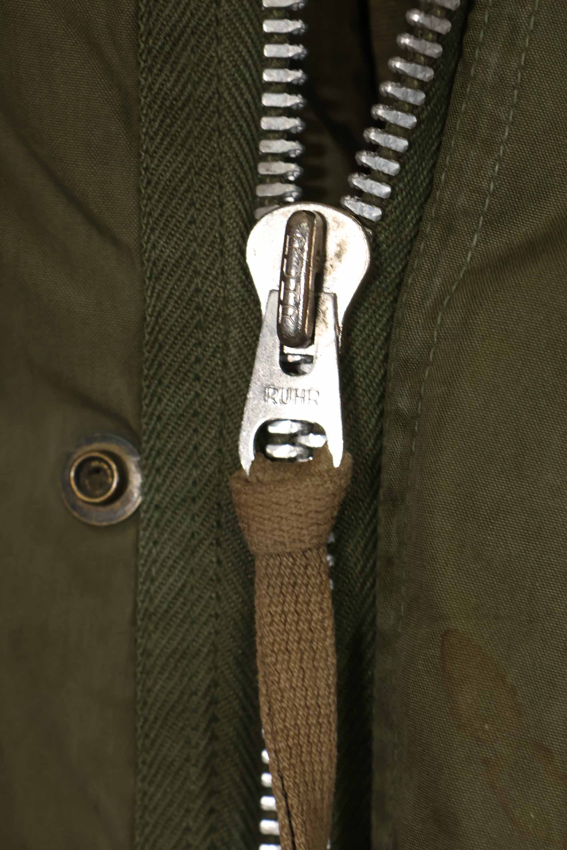 ชุดเปลือกและซับใน M51 Field Parka ของกองทัพสหรัฐฯ มือสองจากยุค 1950