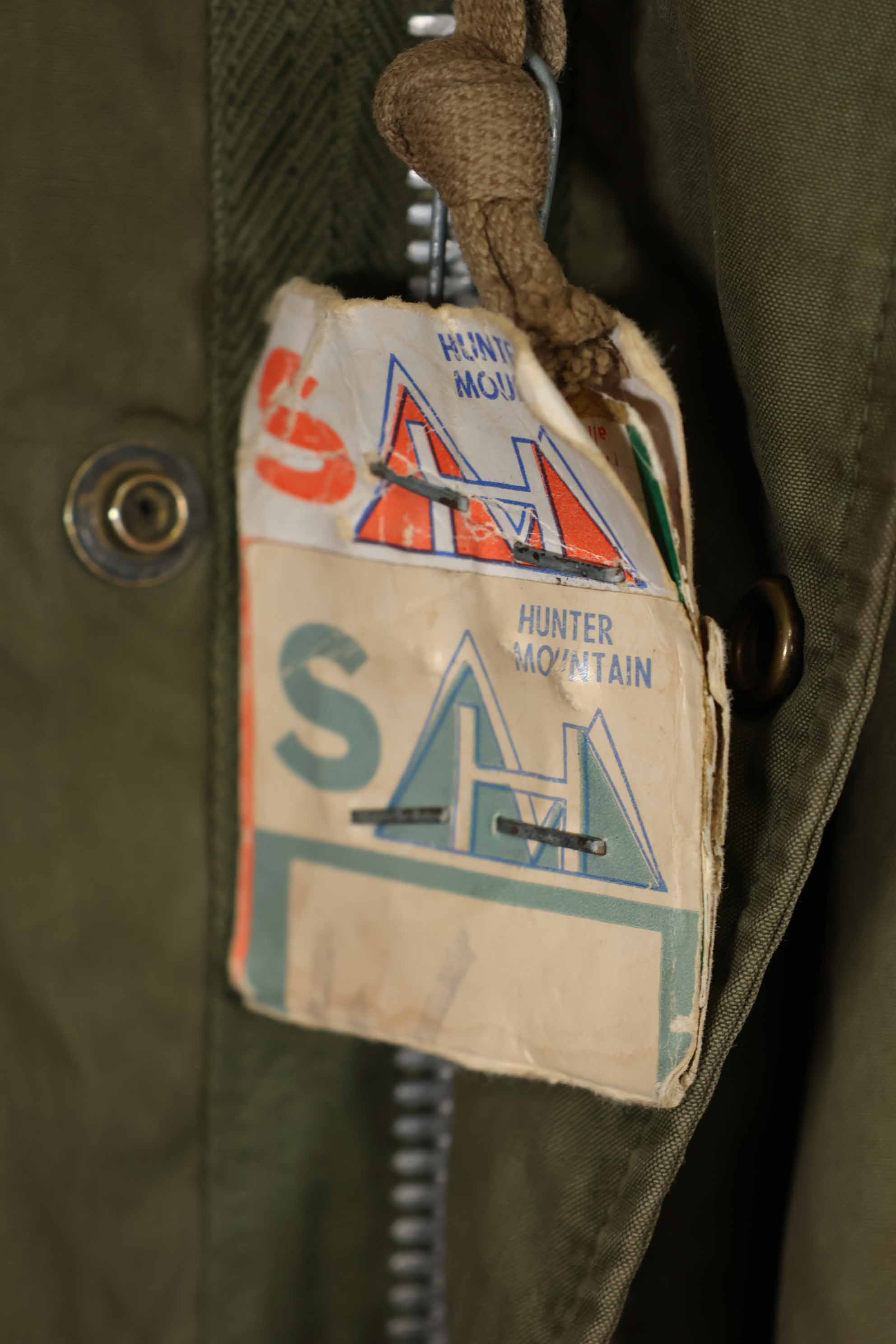 ชุดเปลือกและซับใน M51 Field Parka ของกองทัพสหรัฐฯ มือสองจากยุค 1950
