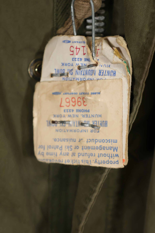 ชุดเปลือกและซับใน M51 Field Parka ของกองทัพสหรัฐฯ มือสองจากยุค 1950