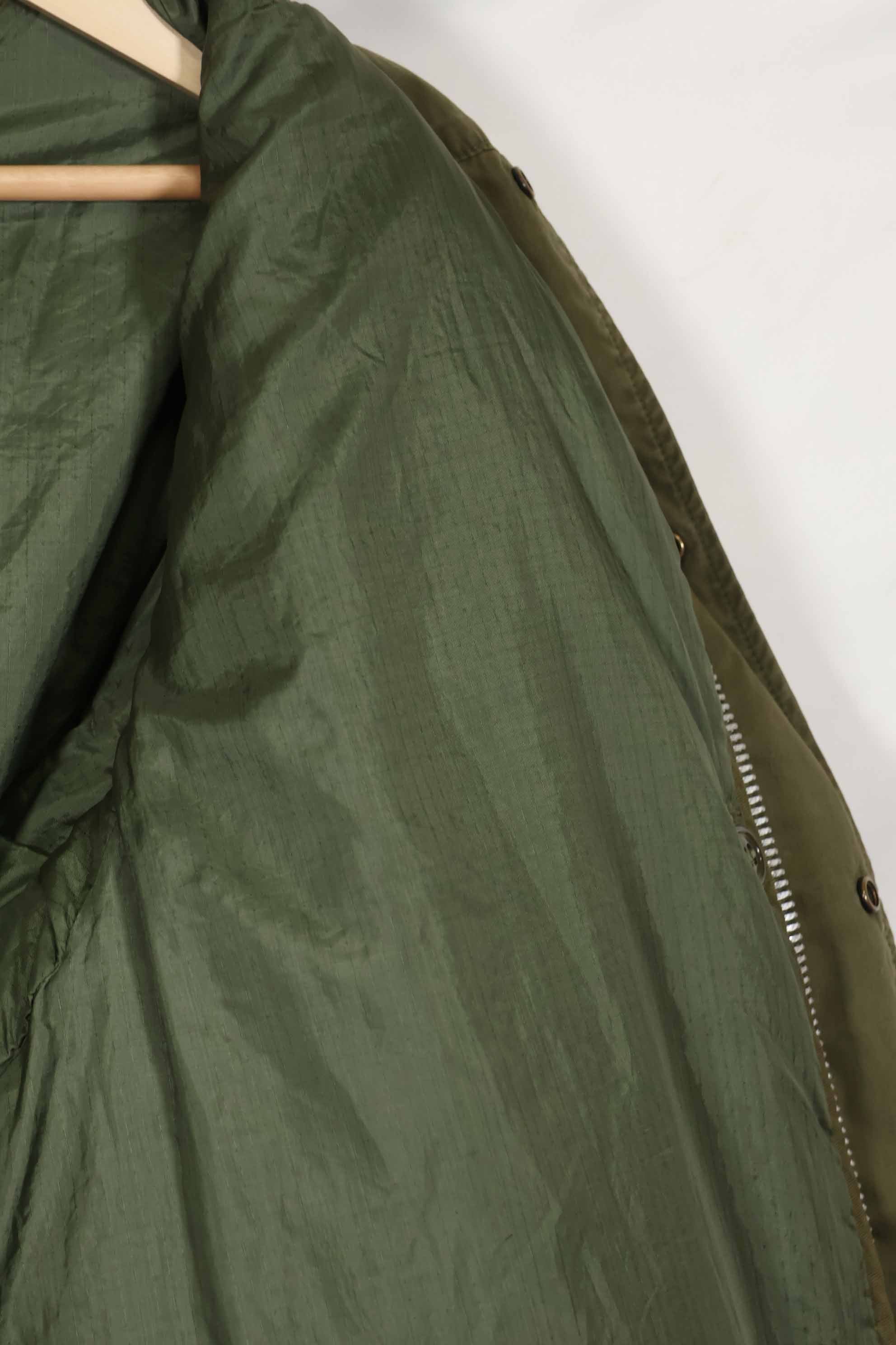 ชุดเปลือกและซับใน M51 Field Parka ของกองทัพสหรัฐฯ มือสองจากยุค 1950
