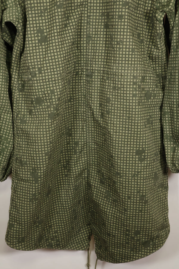 สัญญาปี 1981, ขนาดเล็ก, รุ่นแรก, กองทัพบกสหรัฐฯ, เสื้อคลุมสนามลายพรางสำหรับกลางคืนในทะเลทราย, เสื้อคลุมพรางลายพราง, มือสอง